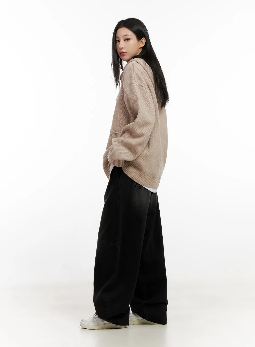 Buttoned Loose-Fit Hooded Cardigan CN416