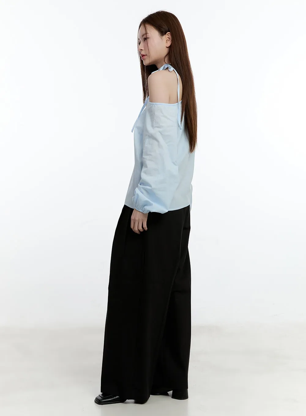 Loose-Fit One-Shoulder Blouse CM521
