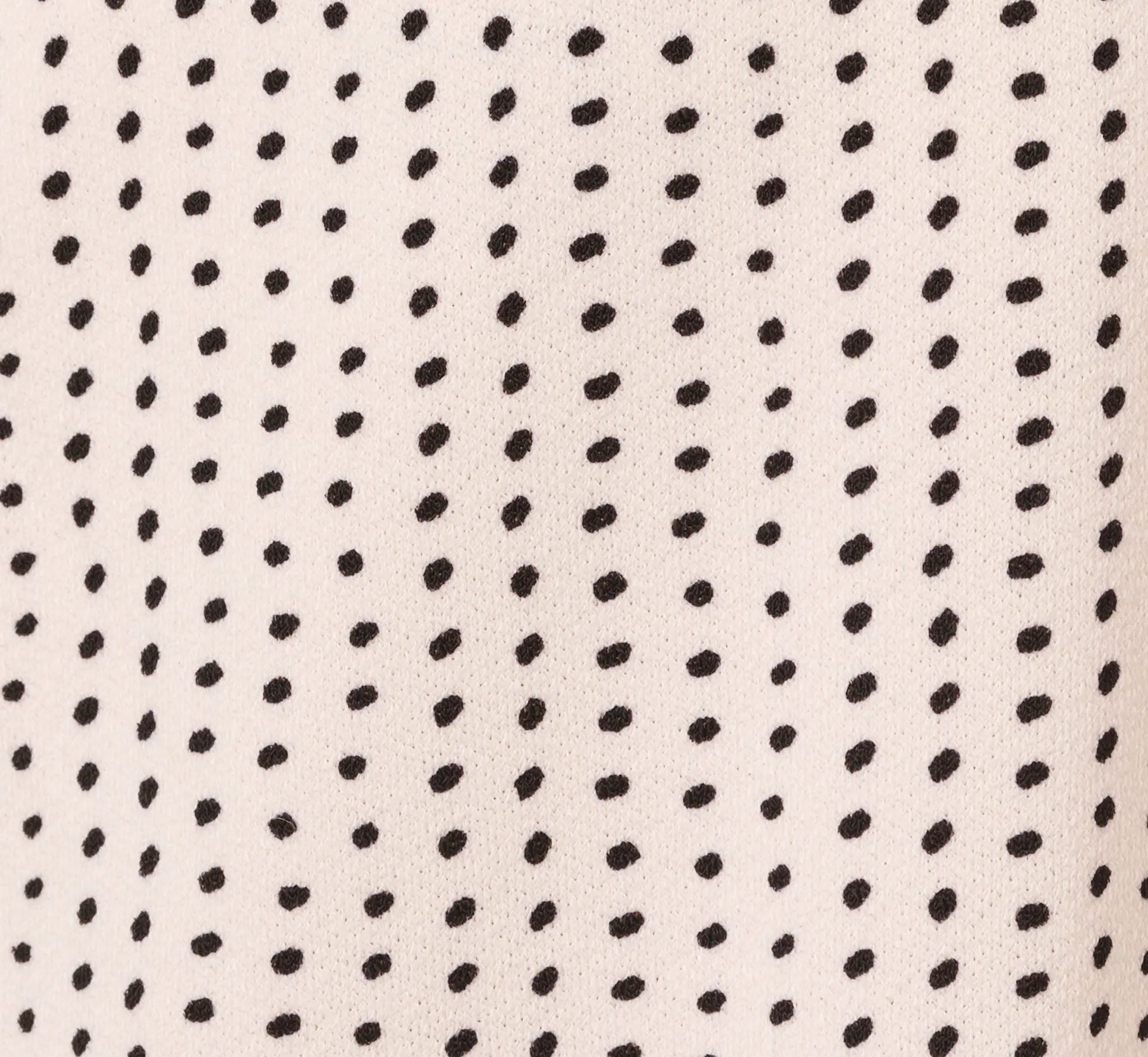 Short Sleeve Printed Top With Pleated Details In Ivory Black Seed Dot