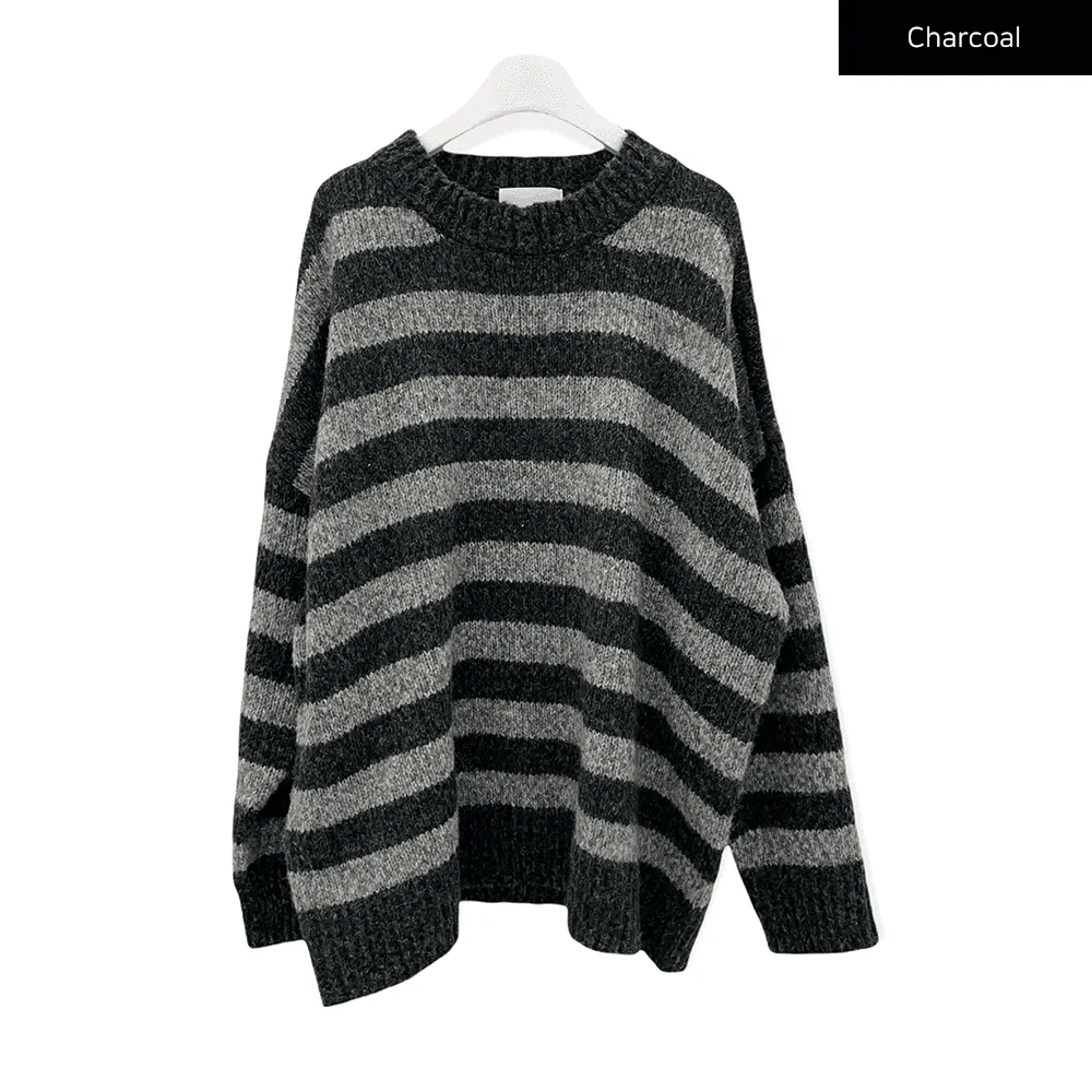 Stripped Loose Fit Knit Sweater J18