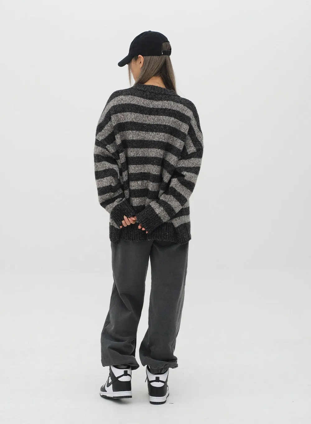 Stripped Loose Fit Knit Sweater J18